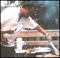 Kim bbQ'ing